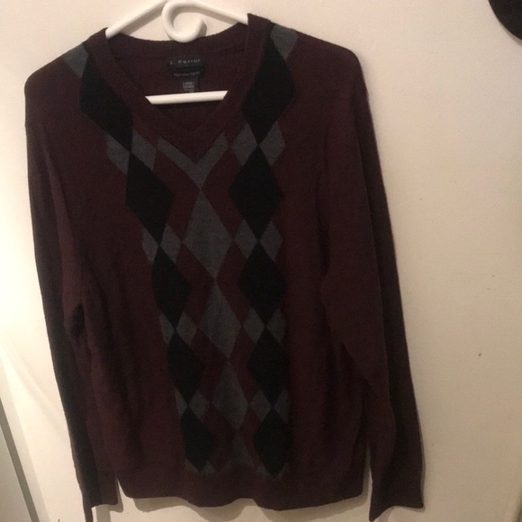 Classy J. Ferrar 100% Washable Merino Wool Burgundy Sweater with Diamond Pattern - Picture 2 of 6